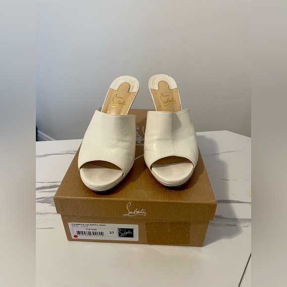 Christian Louboutin Pigamule Leather Mules - Picture 4 of 7